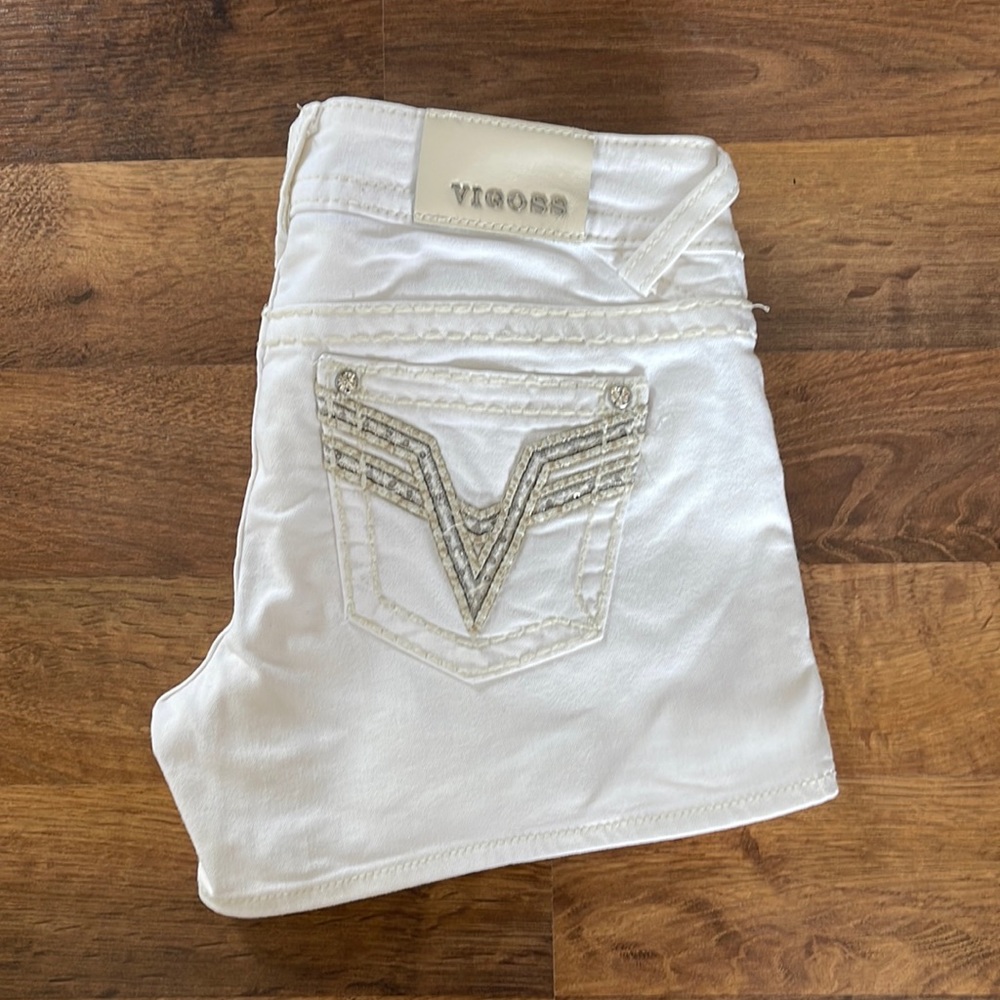 Vigoss White Shorts